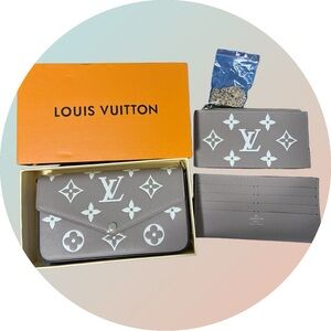 NEW Félicie Pochette LV